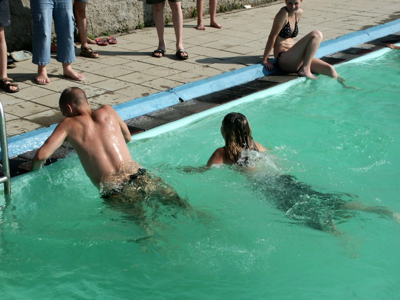 mb050729049.jpg